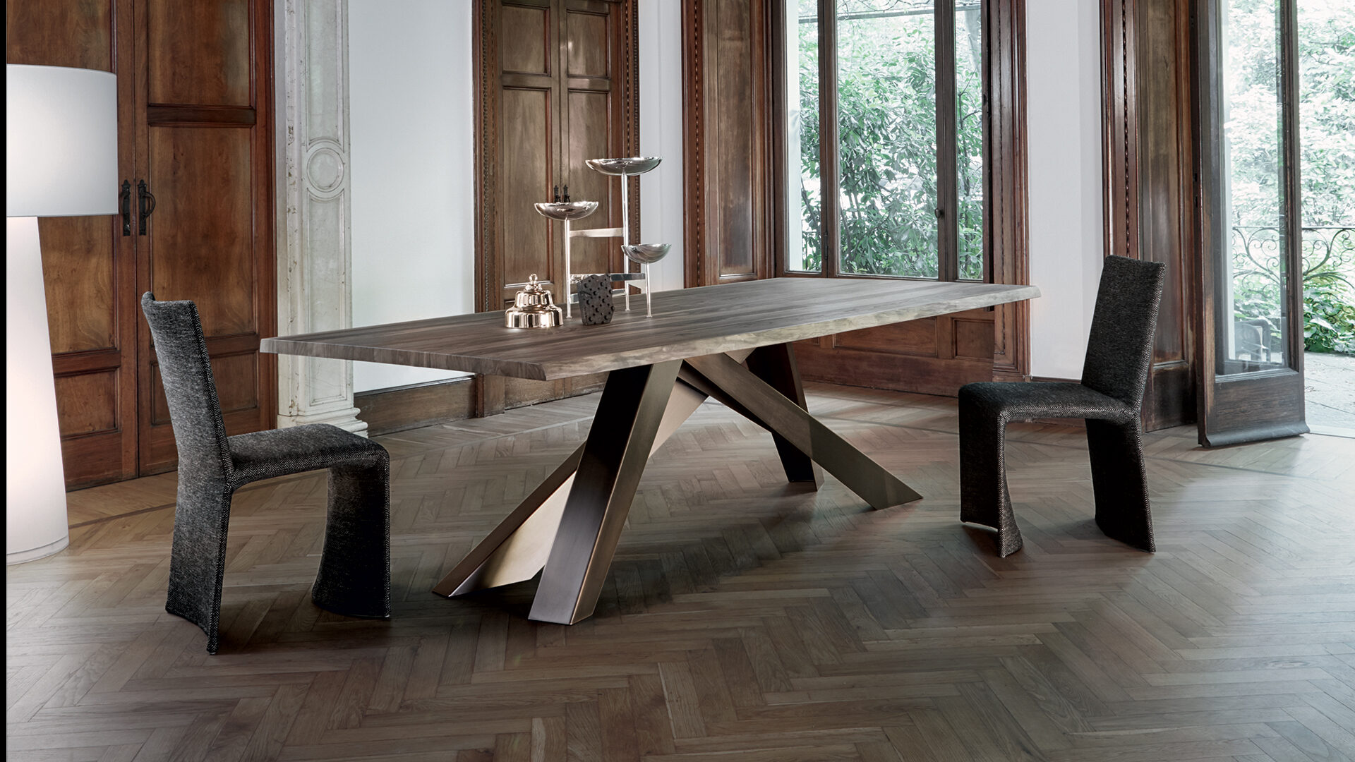 Un juego de equilibrios, la mesa: Big Table | Bonaldo